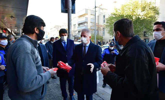 Gaziantep Valisi Gül Covid-19 kurallarına uyulmasını istedi