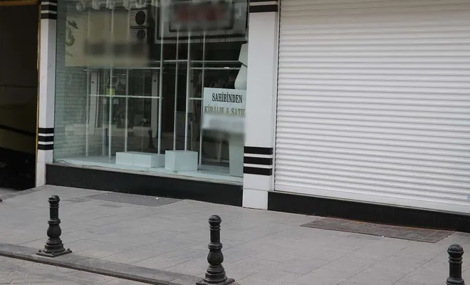 Pandemiden etkilenen esnaf kepenk kapatıyor