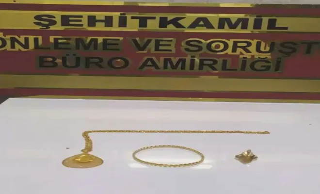 Çaldıkları altınlarla araç takas etmeye çalışan şüpheliler yakalandı