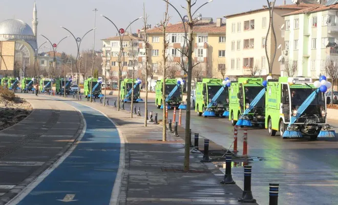Şahinbey Belediyesi temizlik araçları filosunu güçlendirdi