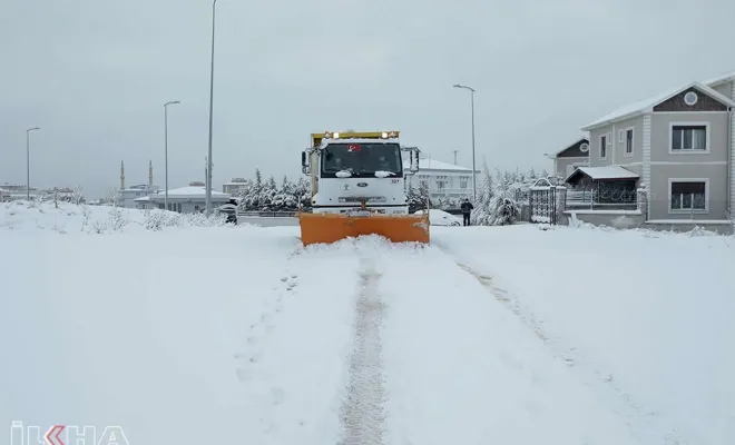 Gaziantep’te kar yağışı sonrası başlatılan çalışmalar devam ediyor