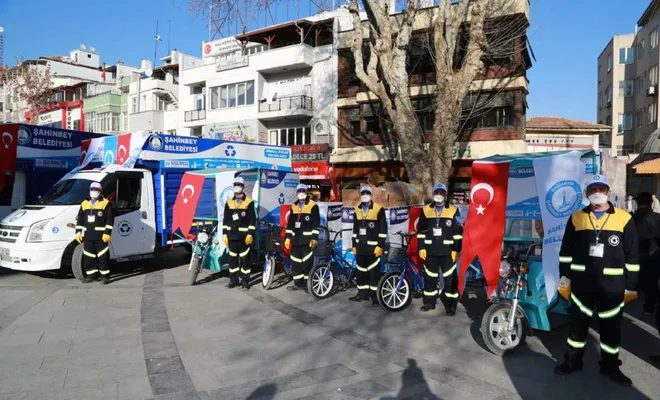 Atıklar geri dönüşümle ekonomiye kazandırılıyor