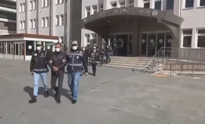 Silah kaçakçılarına operasyon: 6 kişi tutuklandı