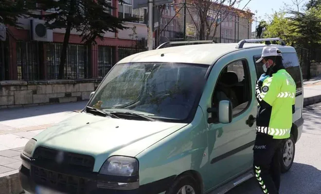 Sokağa çıkma kısıtlamasını ihlal eden 611 kişiye para cezası