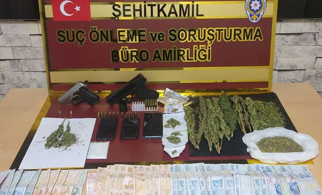 Uyuşturucu operasyonunda şüpheliler gözaltına alındı