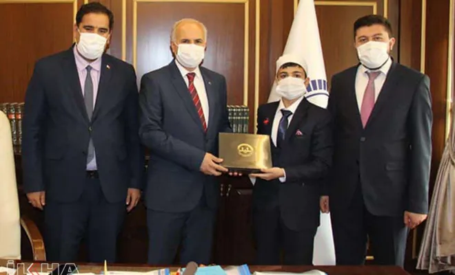 14 yaşındaki çocuk hafızlık yarışmasında Türkiye birincisi oldu