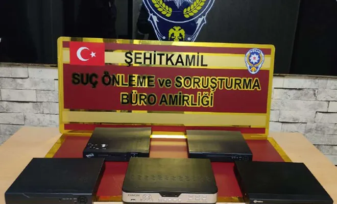 Camileri soyan şüpheli tutuklandı