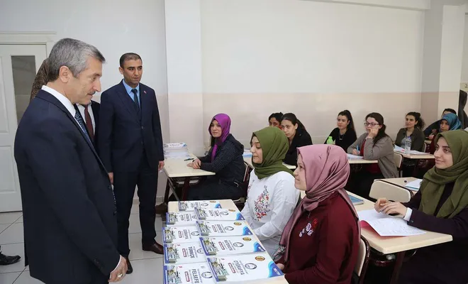 Şahinbey Belediyesi'nden milyonlarca kitap