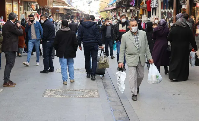 Kırmızı kategorideki Gaziantep’te Covid-19 vakaları artıyor