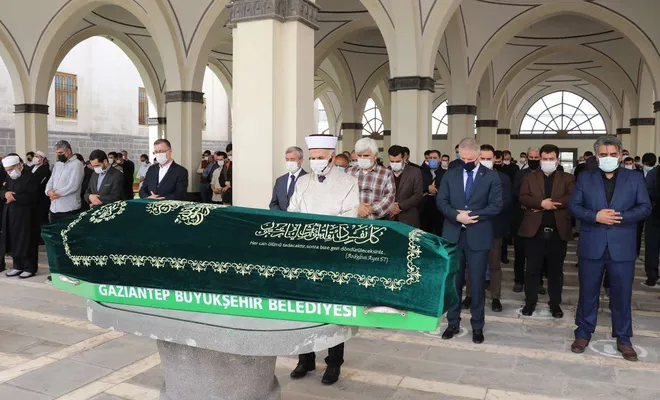 Suriyeli âlim Mustafa Müslim son yolculuğuna uğurlandı