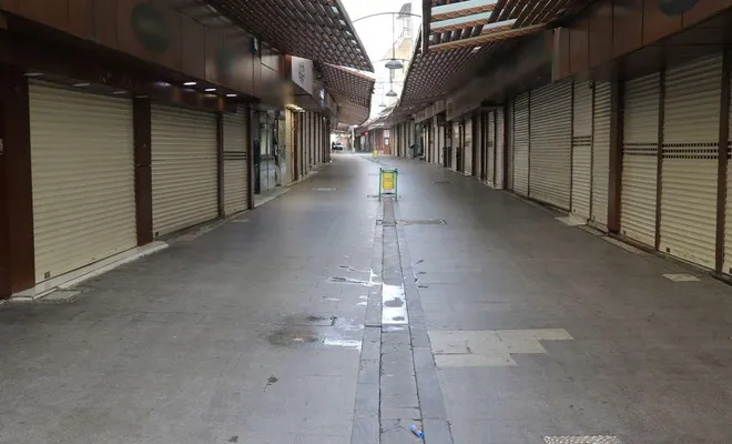 Tam kapanma nedeniyle ilk gününde sokaklarda sessizlik