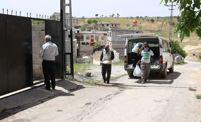 Umut Kervanı tam kapanmada da ihtiyaç sahiplerini unutmadı