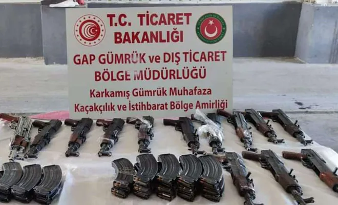 Karkamış Gümrük Sınır Kapısında uzun namlulu silah ele geçirildi