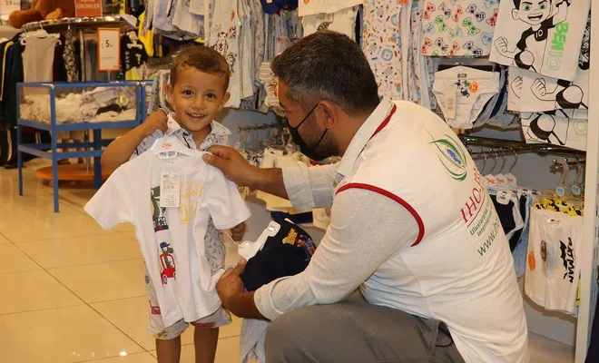 IHO EBRAR Kurban Bayram öncesi çocukların yüzünü güldürdü