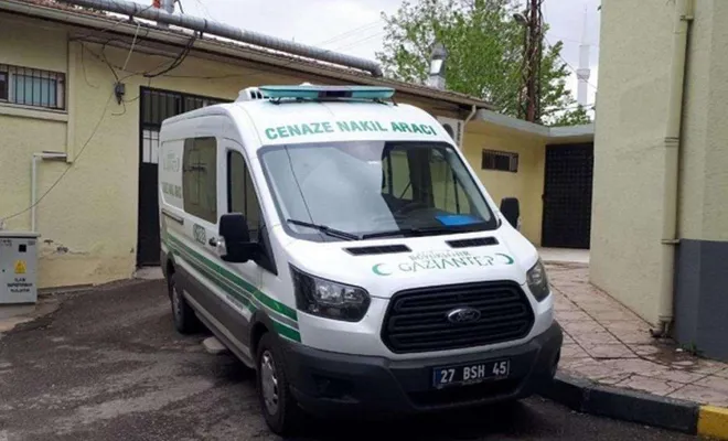 Otomobilin çarptığı motosiklet sürücüsü vefat etti