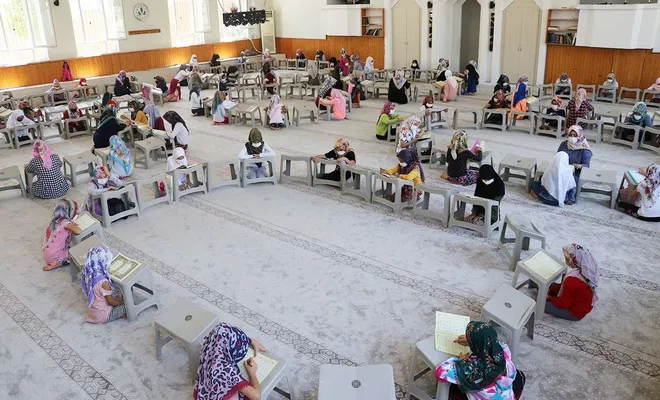 Yaz Kur’an Kursları yoğun ilgi görüyor