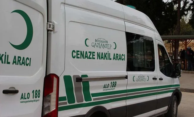 Tartıştığı babasını bıçaklayarak öldürdü