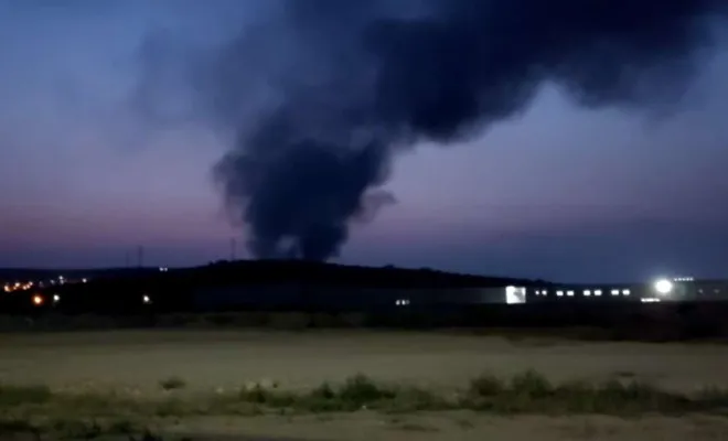 Boya fabrikasında yangın çıktı