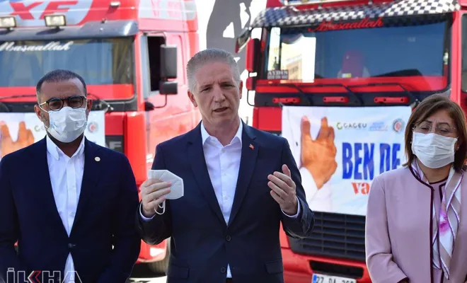 Gaziantep’ten afet bölgesine 2 tır yardım