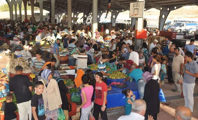 Resmi ve “gerçek enflasyon” arasındaki fark arttıkça halk yoksullaşıyor
