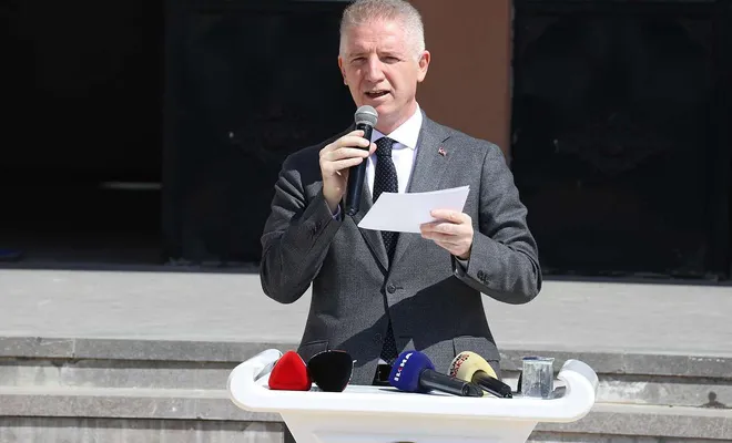 Vali Davut Gül: Son 5 yılda 6 bin derslik yapıldı