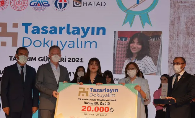 Gaziantep’te “Halı Tasarım Yarışması”nın ödülleri sahiplerini buldu