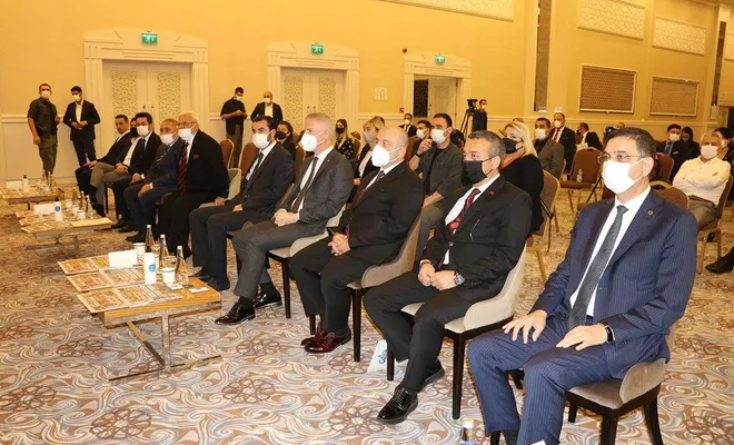 Gaziantep'te “Ekonomi Zirvesi” paneli yapıldı