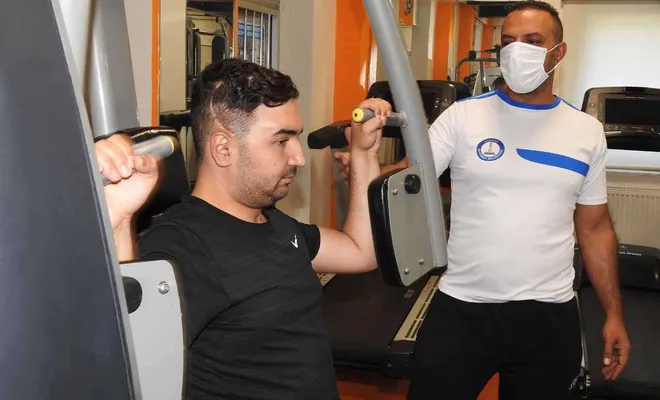 Trafik kazası geçiren genç sporla sağlığına kavuştu