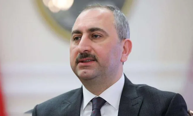 Adalet Bakanı Gül Gaziantep'te bir bebeğin darbedilmesini kınadı