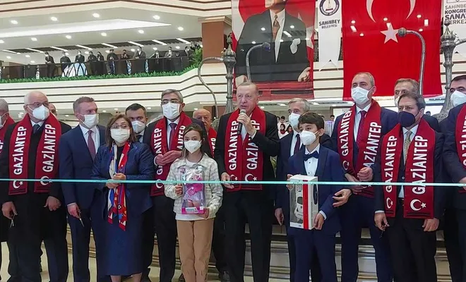 Cumhurbaşkanı Erdoğan, Güneydoğu’nun en büyük kongre merkezini açtı