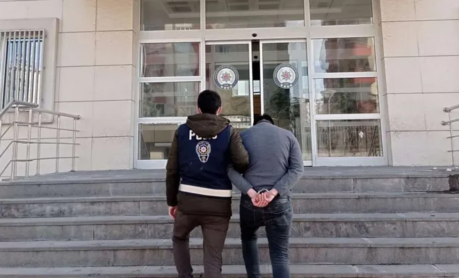 Çok sayıda suç kaydı bulunan hırsız suçüstü yakalandı