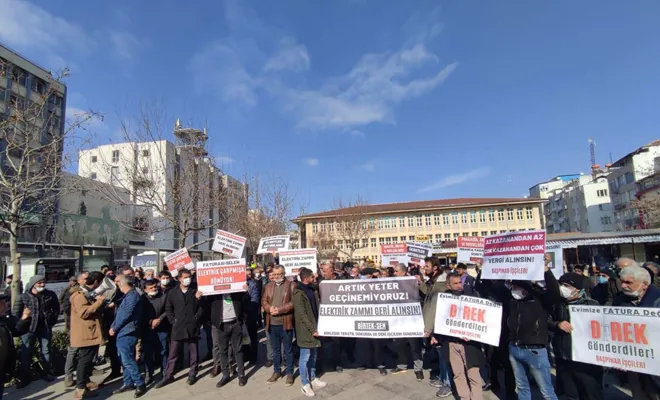 Gaziantep’te yüksek gelen faturalara ve zamlara tepki