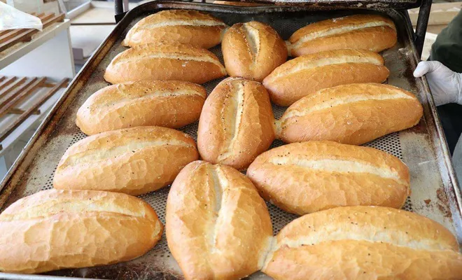 Ekmeğe yapılan zam geçici olarak geri çekildi