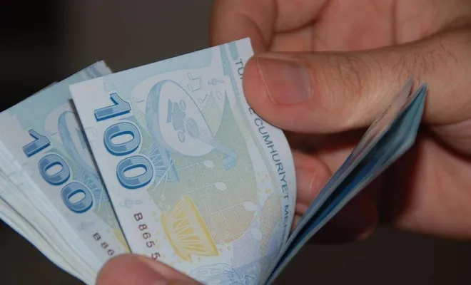 Afetzede vatandaştan örnek davranış: Yarısını iade etti!