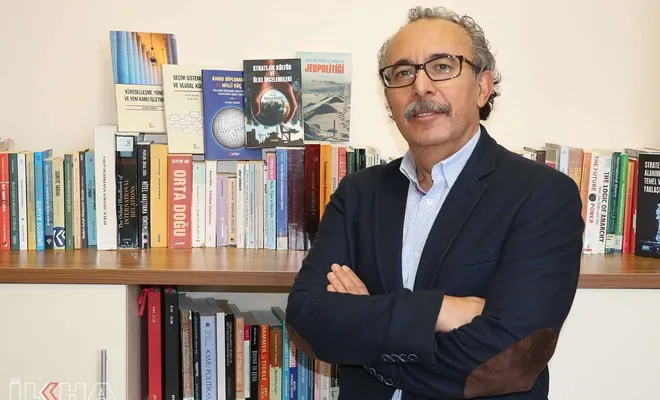 Siyaset Bilimci Keser: Ukrayna adeta Rusya’ya ikram edilmiştir