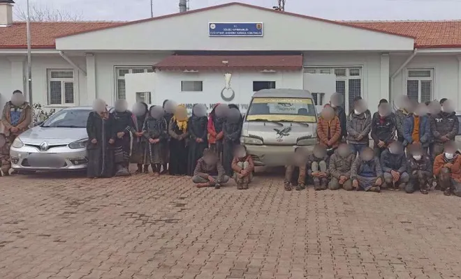 Gaziantep’te 60 düzensiz göçmen ve 6 organizatör yakalandı