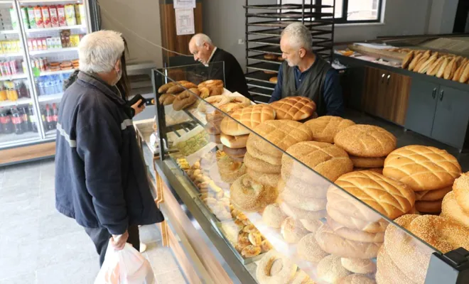 Ekmeğe yine zam!