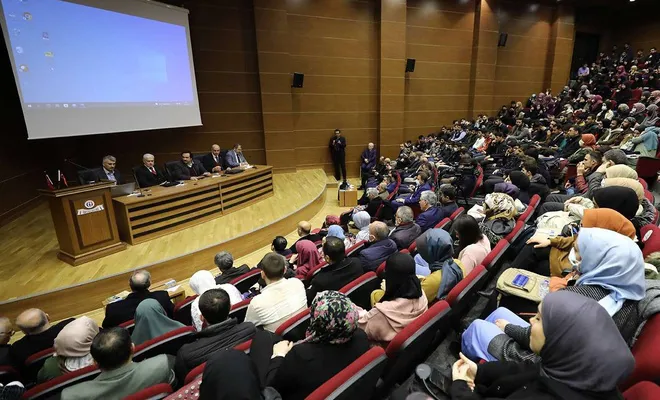 İslam aleminin öncü şahsiyetleri tanıtıldı