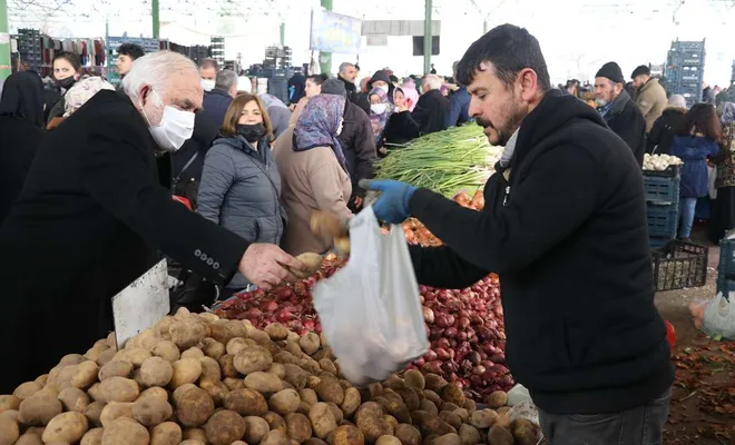 Ramazan ayı öncesi temel ihtiyaç malzemelerinin fiyatı cep yakıyor