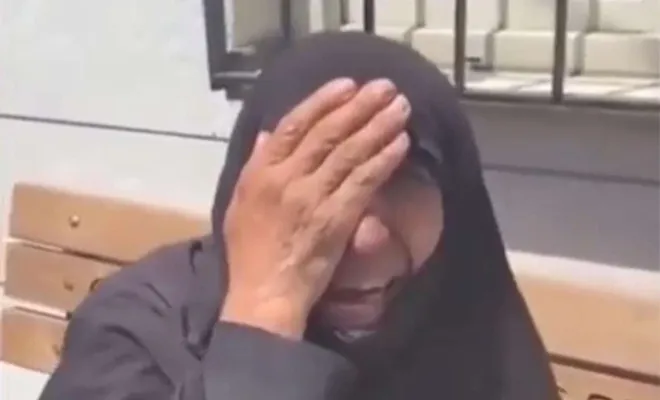 Suriyeli yaşlı kadına tekme atan saldırgan yakalandı