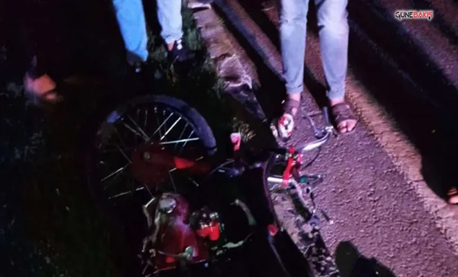 Hafif ticari araç motosiklete çarptı: Bir ölü