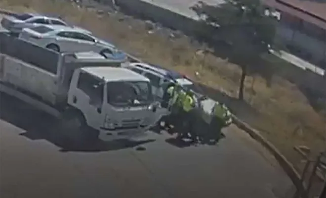 Boğazına cisim kaçan şoför, polis tarafından kurtarıldı