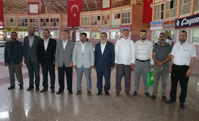 HÜDA PAR, yaklaşan Kurban Bayramı öncesi otogar esnafını ziyaret etti