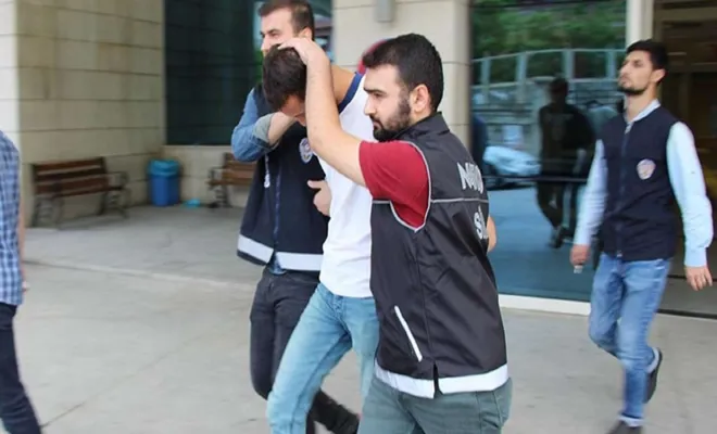 Kapkaç yapan 2 kişi tutuklandı