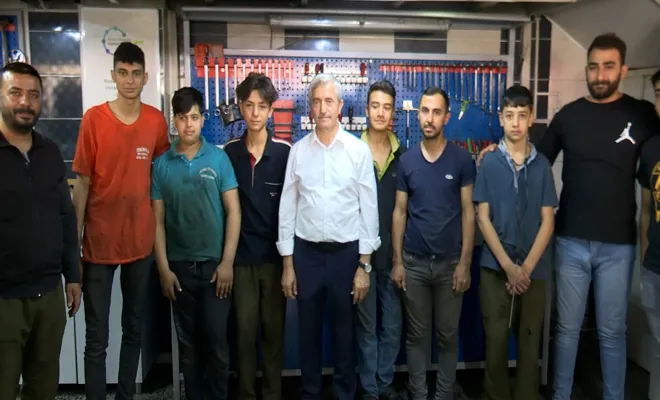 Başkan Tahmazoğlu Mesleki Eğitim öğrencileri ile bir araya geldi