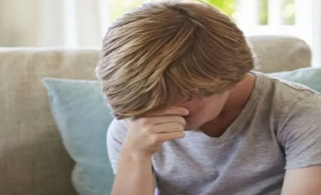 Ergenlik dönemindeki çocukları dinleyin, iletişim kurun ve anlamaya çalışın