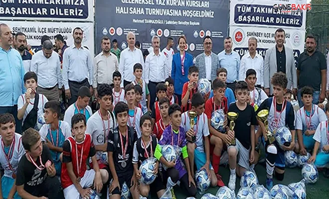 Yaz Kur'an Kursları kardeşlik futbol turnuvası sona erdi