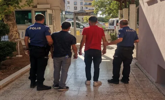 Oğuzeli’nde otodan hırsızlık yapan 2 şahıs tutuklandı