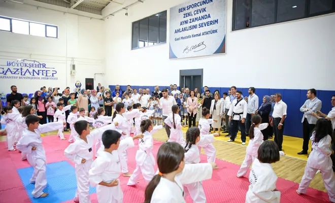 79 bin genç tatilde sporla buluştu