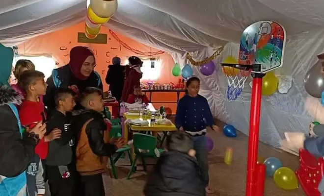 Nurdağı ve İslahiye’de depremzede minikler Kur'an kurslarıyla moral buluyor